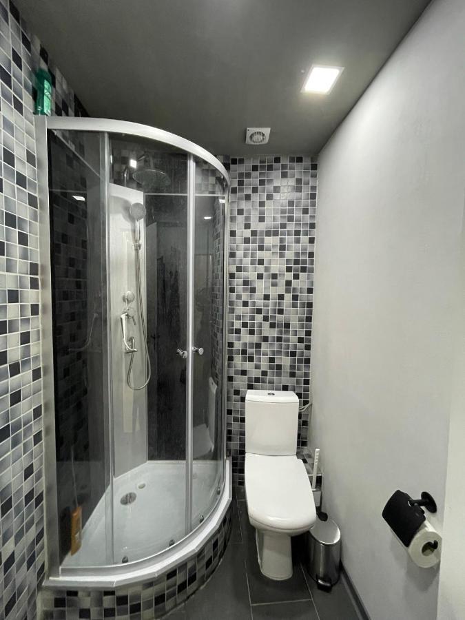 Bright: Flat With Balcony - Kitchen - Free Parking Appartement Berlijn Buitenkant foto